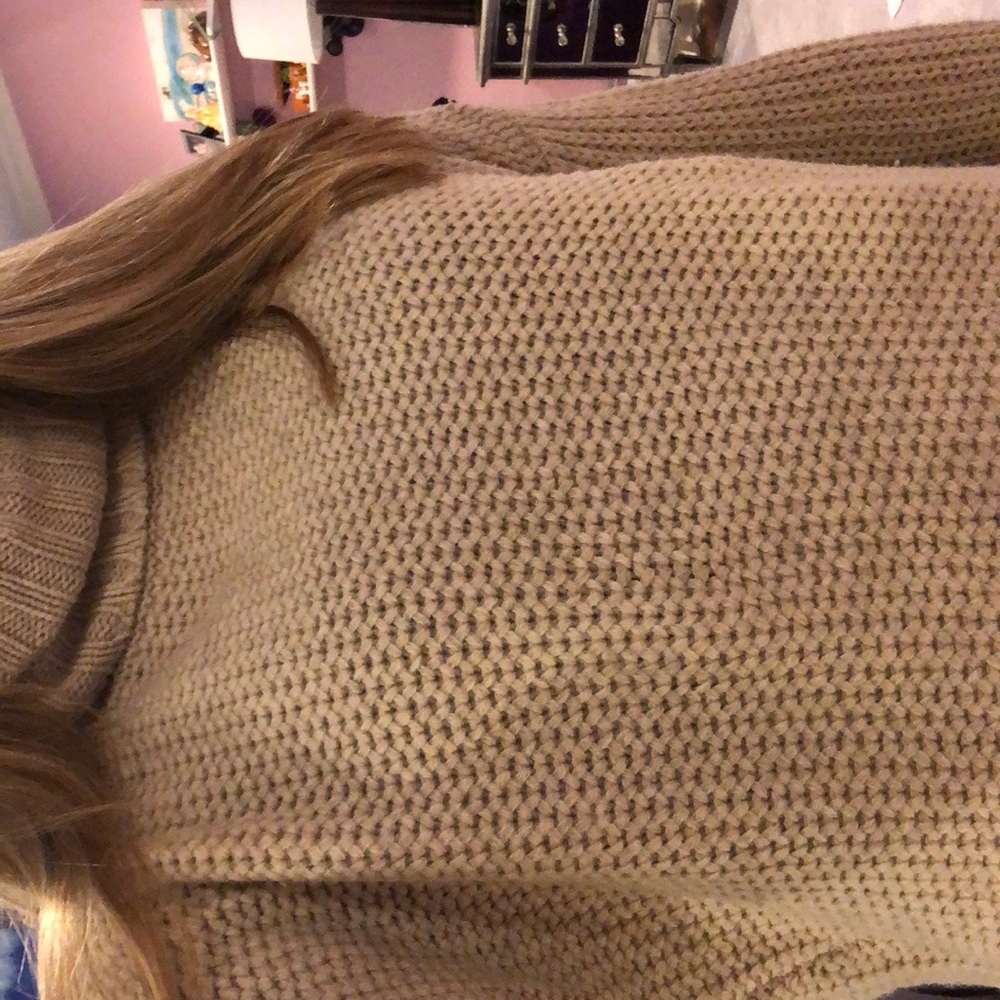 Turtleneck Knit sweater Beige